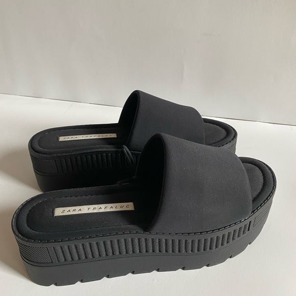 ✨BRAND NEW✨ ZARA TRF BLACK 90's PLATFORM SANDALS Y2K LOOK - Picture 4 of 10